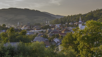 Abrudbánya az alkony színeiben tündökölve