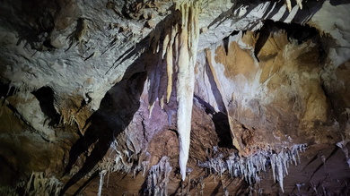 Cseppkőalakzatok a Szelek barlangjában