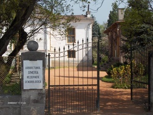 rácsos kapu